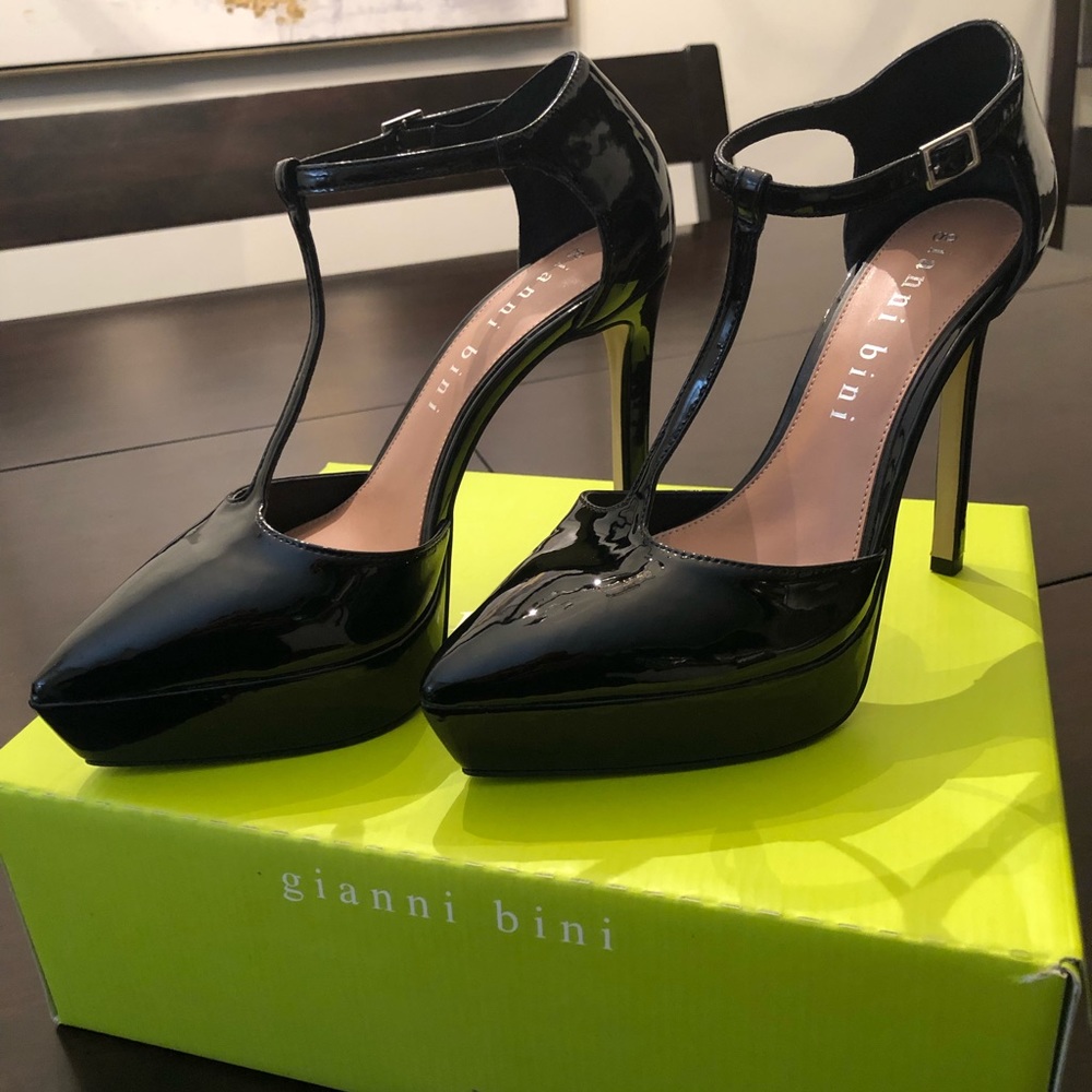 Gianni Binni Pumps
